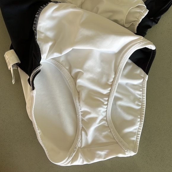 Seafolly Black and White One Piece Swimsuit, Size US4 - Picture 7 of 8